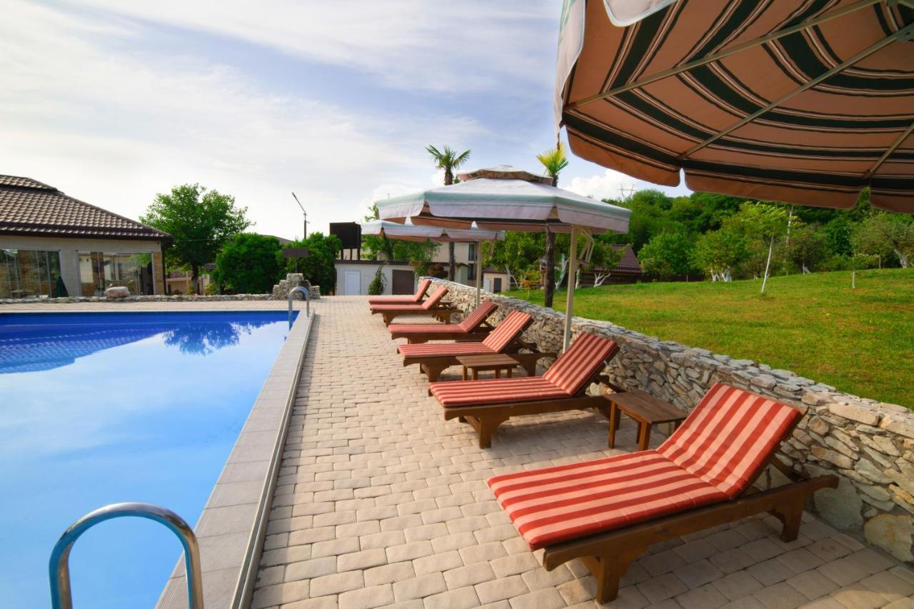 Hotel Paradise ซุคุม ภายนอก รูปภาพ